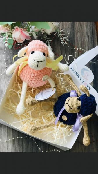 E5526E0D C5A4 4444 8783 1E698D045E78