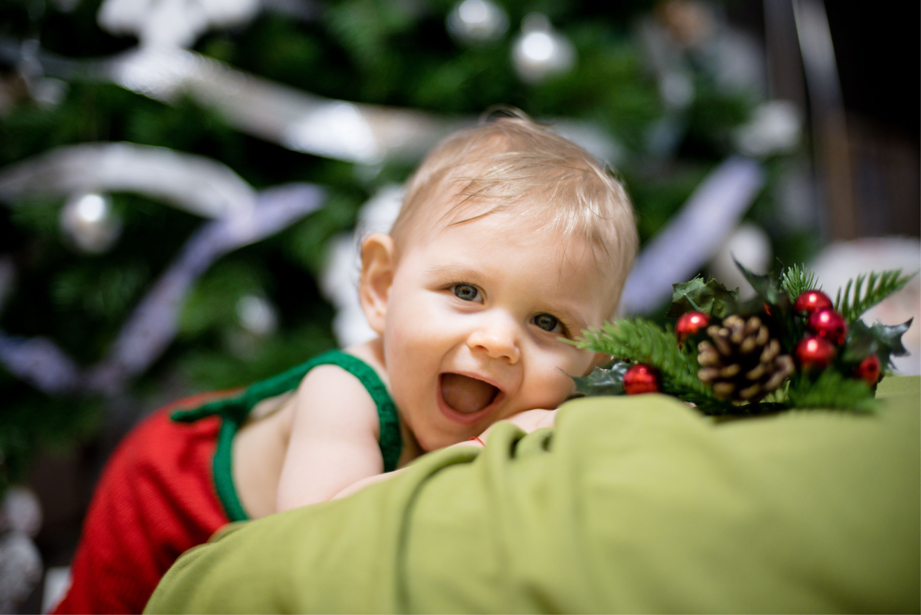 Portret-de-Familie-Sedinta-Foto-Craciun-Acasa-by-eventportrait.ro-ea3fdb80