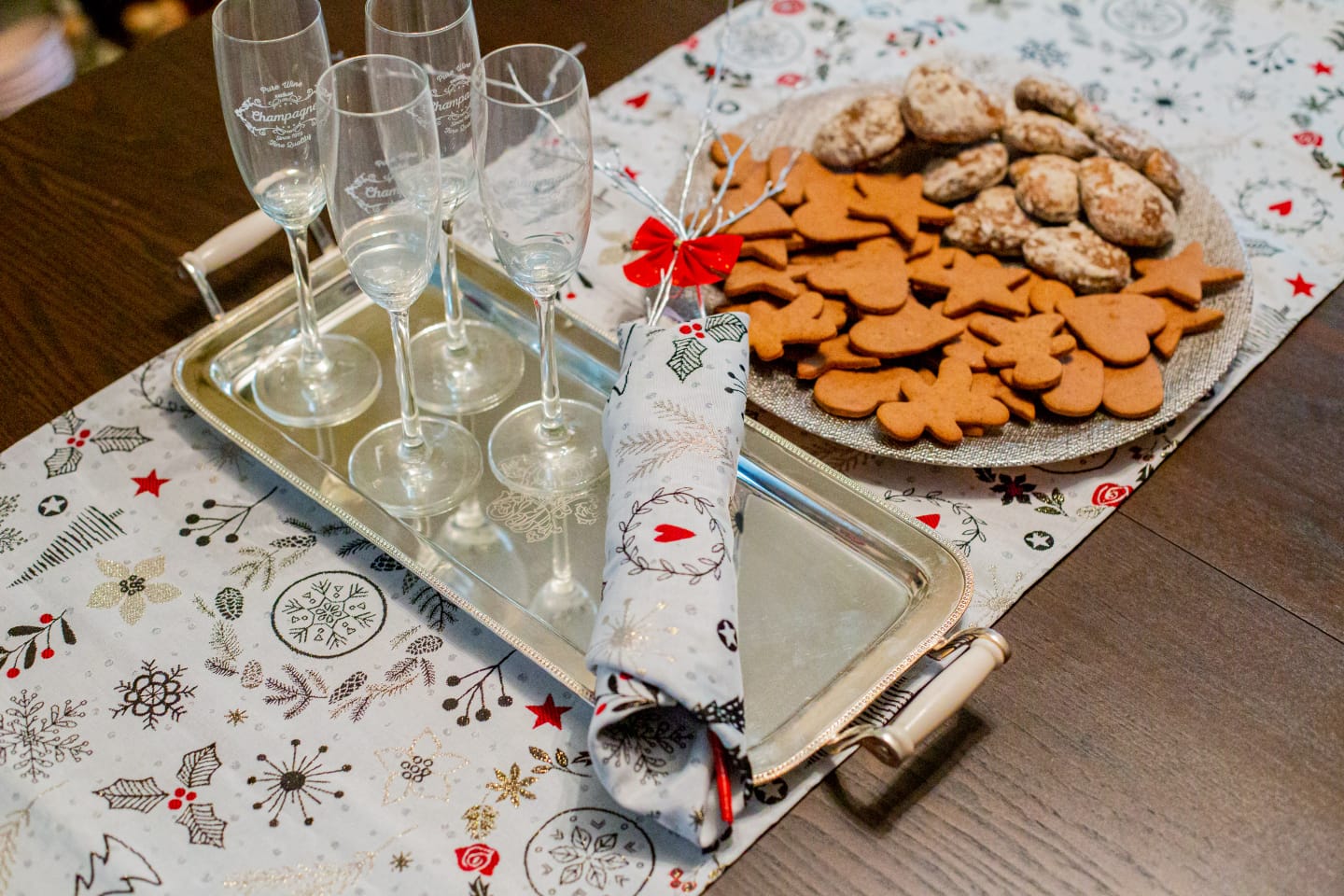 set napron si serveturi