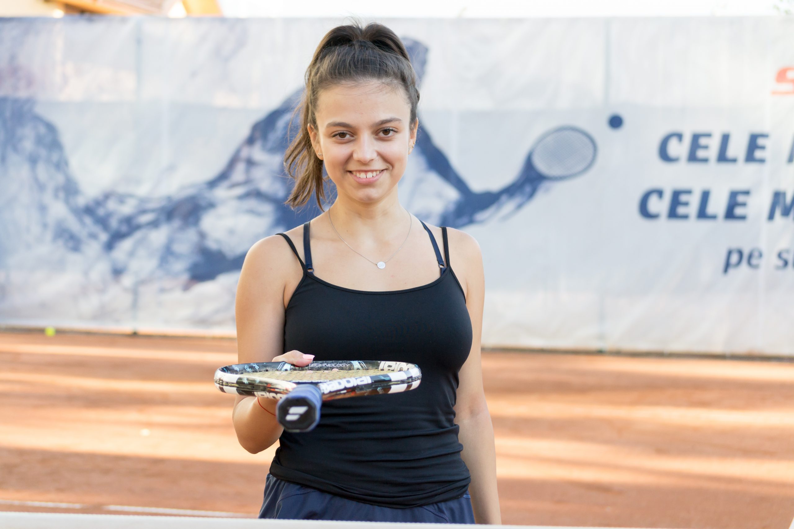 Star Tennis Winner Club – VOUCHERE CADOU CU LECTII DE TENIS