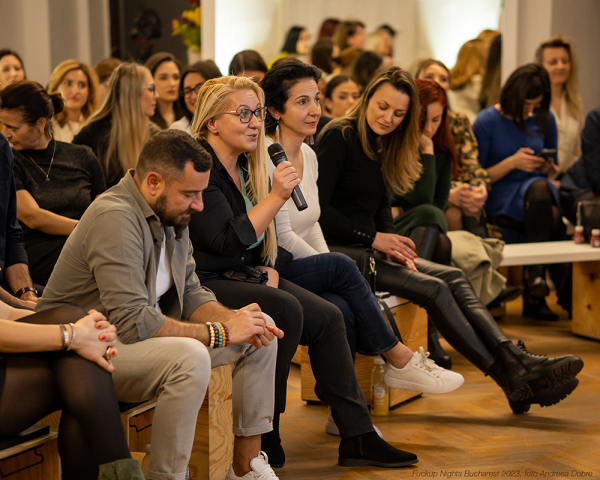 20230309 fuckup nights andreea dobre 25 copy2