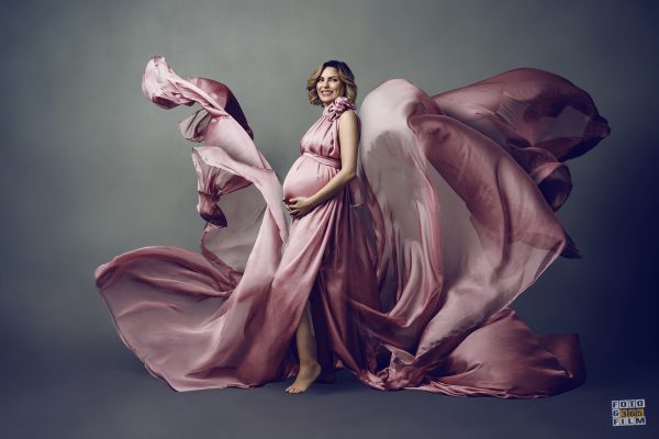 fotograf maternitate poze gravide cu voal sedinta foto gravidute sesiune foto gravide bucuresti foto film 365 fotofilm365