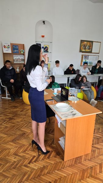 655f0fe5 d89e 4109 8a34 a4a63070b272