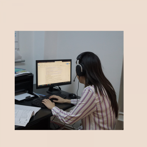 u3140 Neutral Minimalist Portrait Instagram Profile Picture