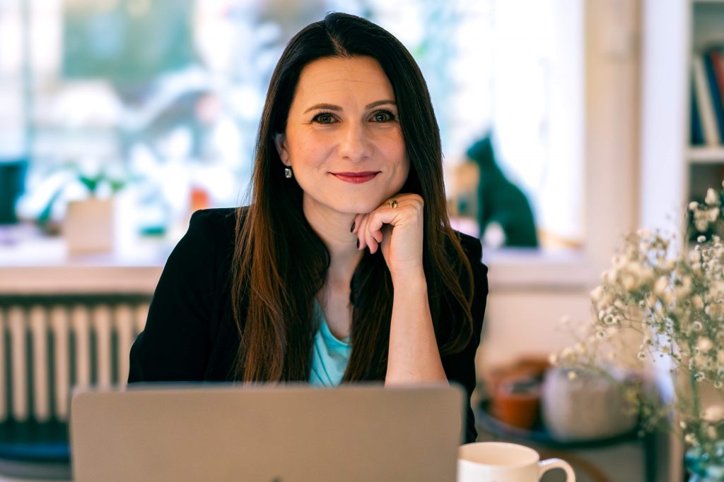 SleepStoryTherapy_Home_Hero-copy