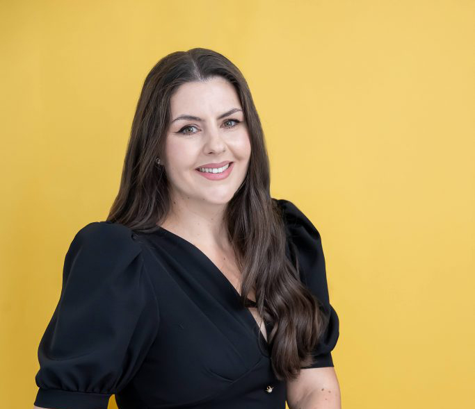 Alina Stănulescu: În căutările mele legate de misiune și sens, după un drum lung, am ajuns la educația financiară. 8 Brand personal Alina 337 683x1024 1