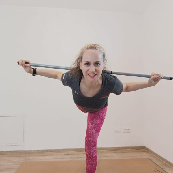 DaivDaFit Daniela Ivan Fitness GLOW cu bat