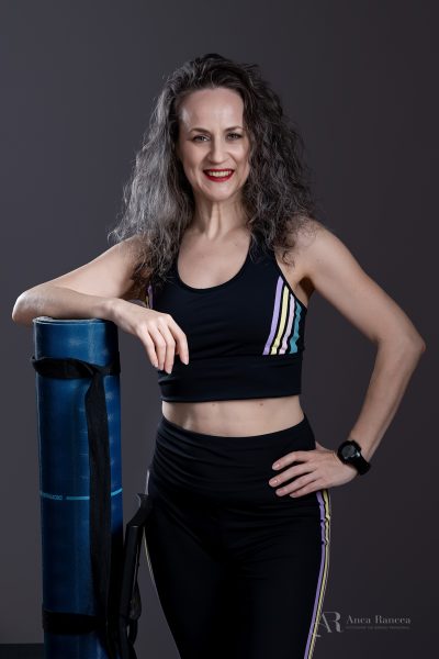 Daniela Ivan daivdafit abs small