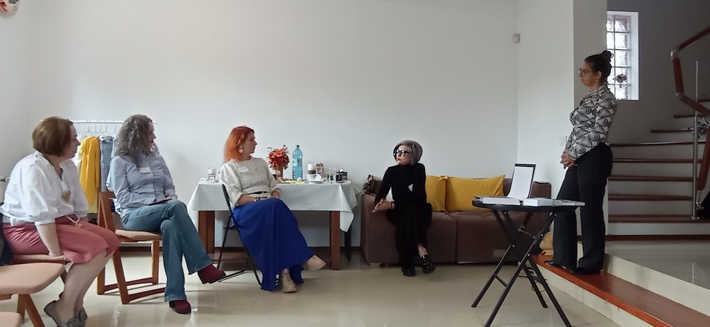 Întâlnire de networking a Antreprenoare la București. Afaceri de suflet și spiridușii lor 24 IMG 20260929 113226
